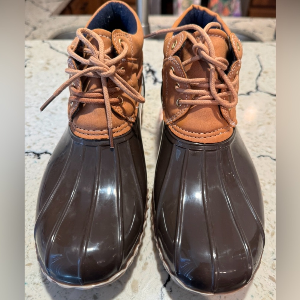 Tommy Hilfiger Ankle Duck Rain Boot Harley Espresso Brown.